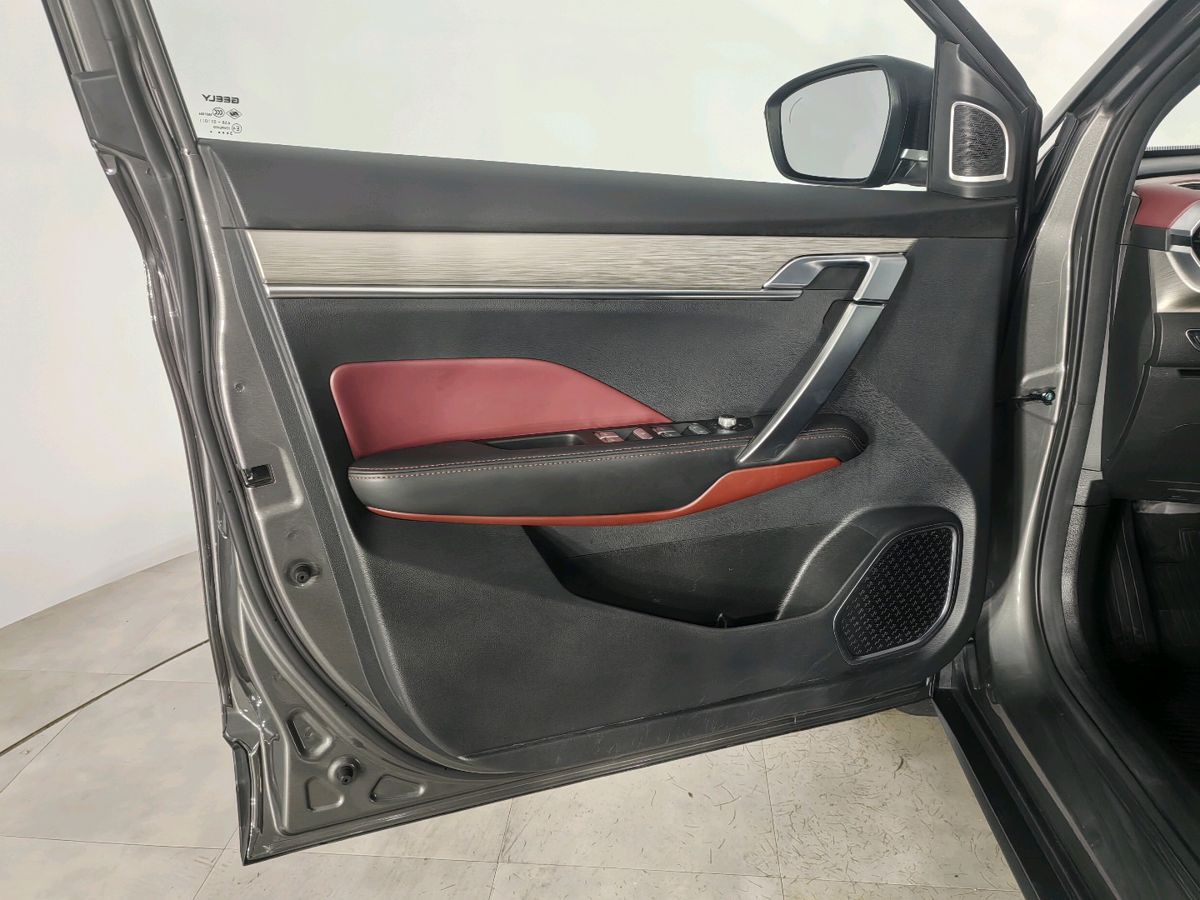 Geely Coolray Flagship Sport 2023 г.в., 50 957 км.