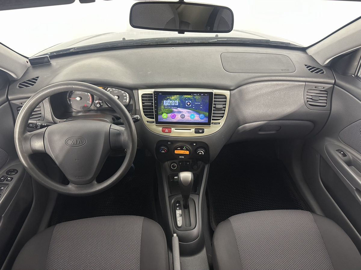 Kia Rio Люкс 2009 г.в., 273 016 км.