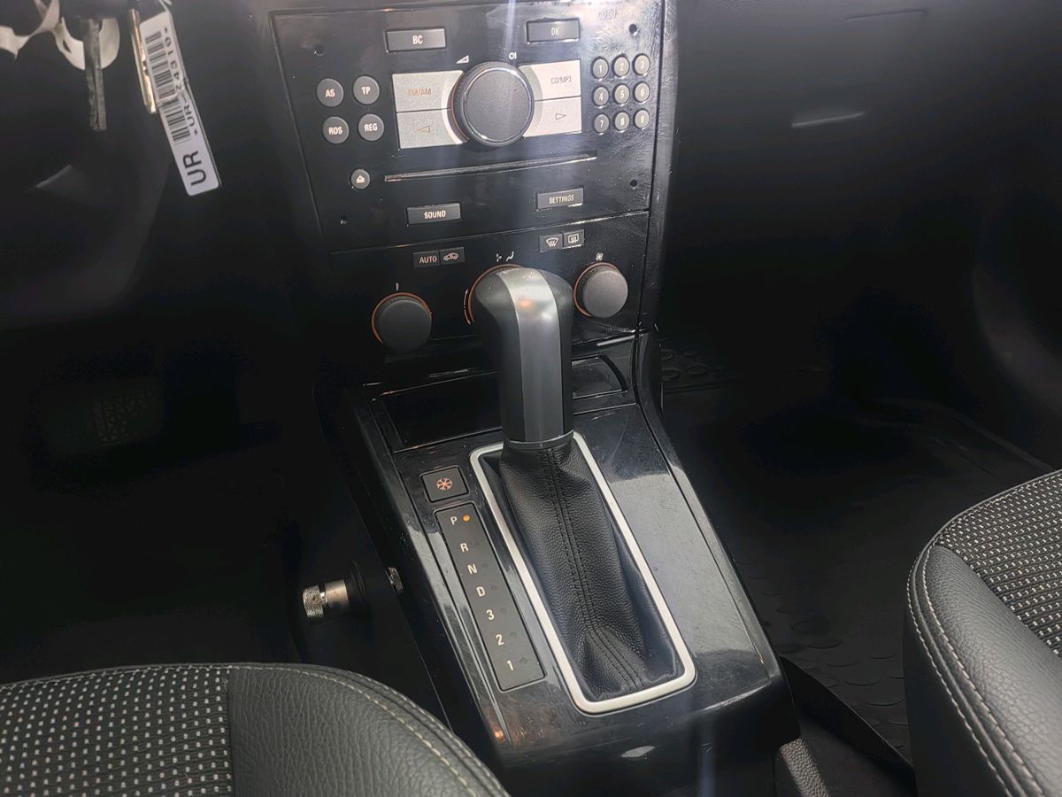 Opel Astra Cosmo 2011 г.в., 237 532 км.