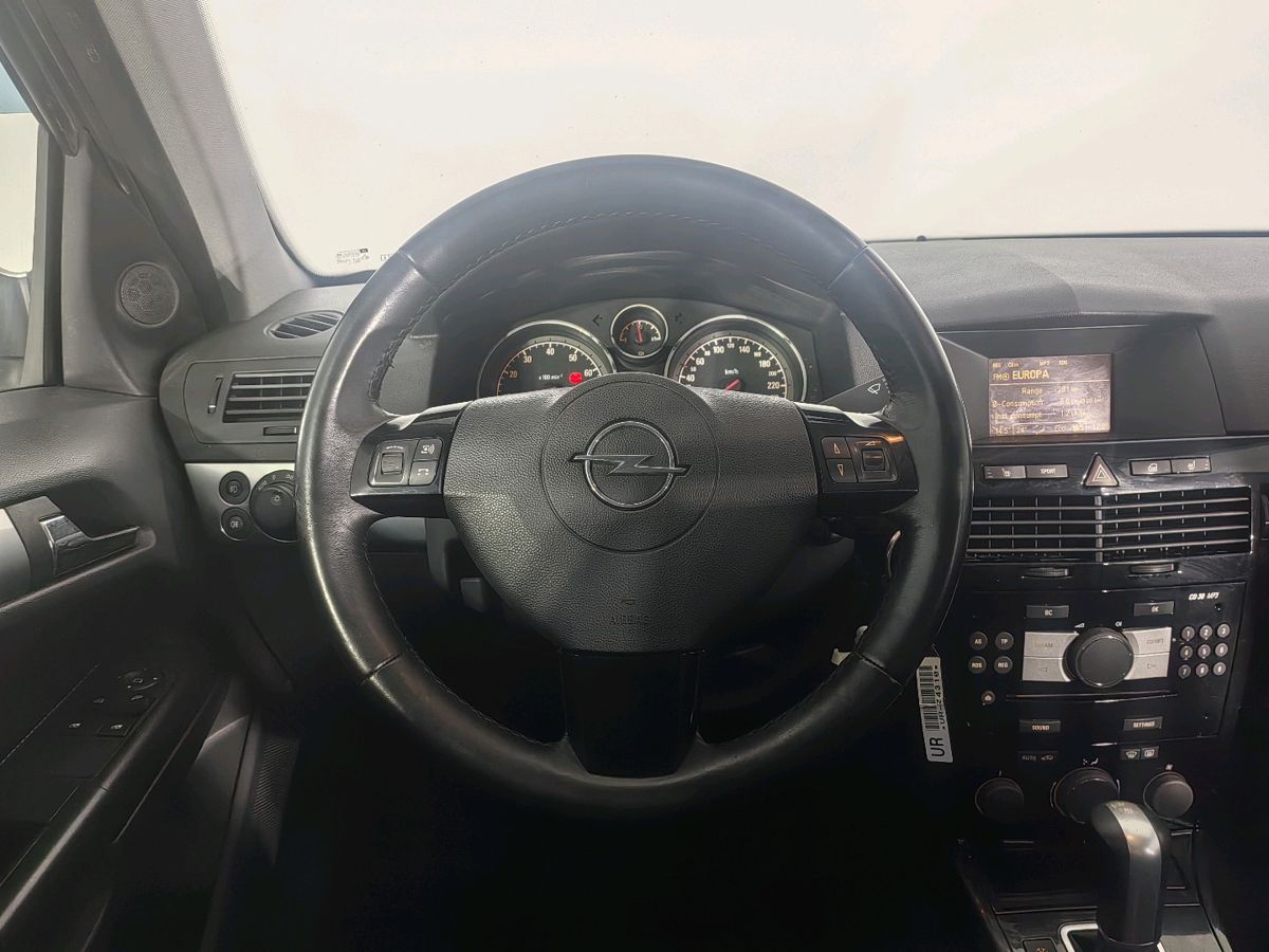 Opel Astra Cosmo 2011 г.в., 237 532 км.