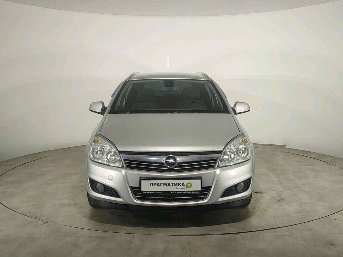 Opel Astra Cosmo 2011 г.в., 237 532 км.