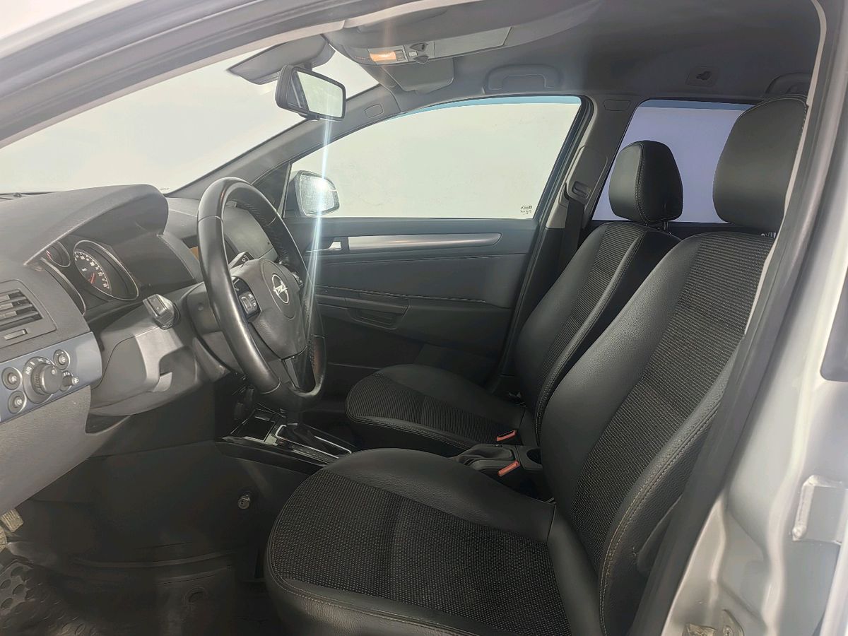 Opel Astra Cosmo 2011 г.в., 237 532 км.