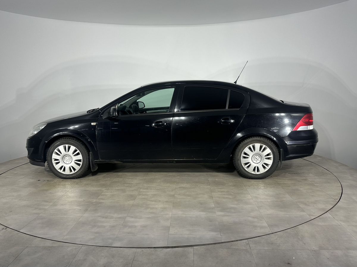 Opel Astra Enjoy 2011 г.в., 119 000 км.