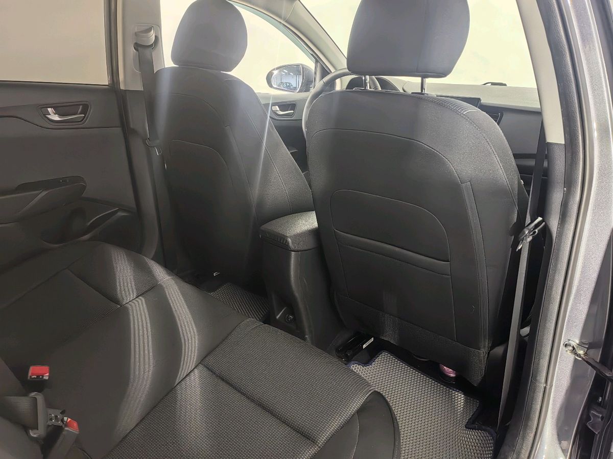 Hyundai Solaris Специальная Серия "10 лет" + Comfort 2021 г.в., 65 438 км.