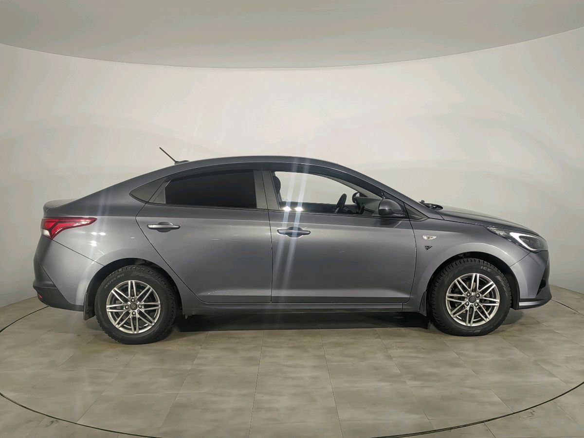 Hyundai Solaris Специальная Серия "10 лет" + Comfort 2021 г.в., 65 438 км.