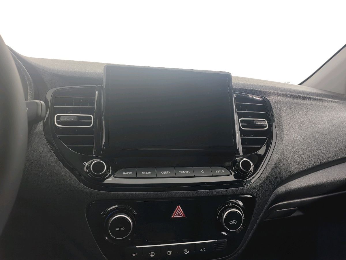 Hyundai Solaris Специальная Серия "10 лет" + Comfort 2021 г.в., 65 438 км.