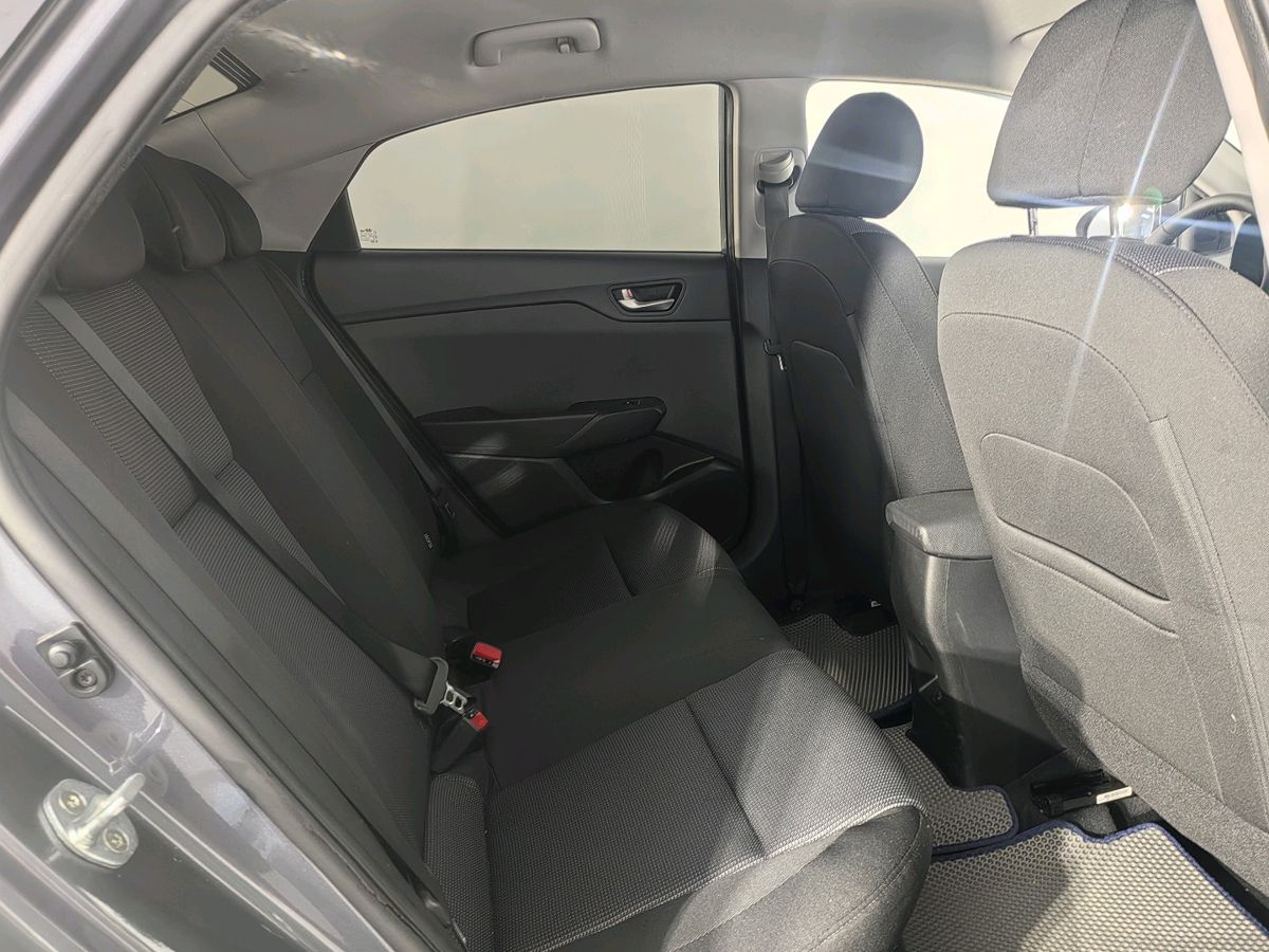 Hyundai Solaris Специальная Серия "10 лет" + Comfort 2021 г.в., 65 438 км.