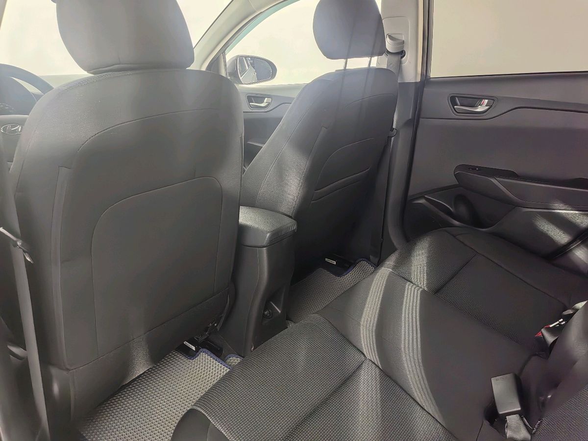 Hyundai Solaris Специальная Серия "10 лет" + Comfort 2021 г.в., 65 438 км.