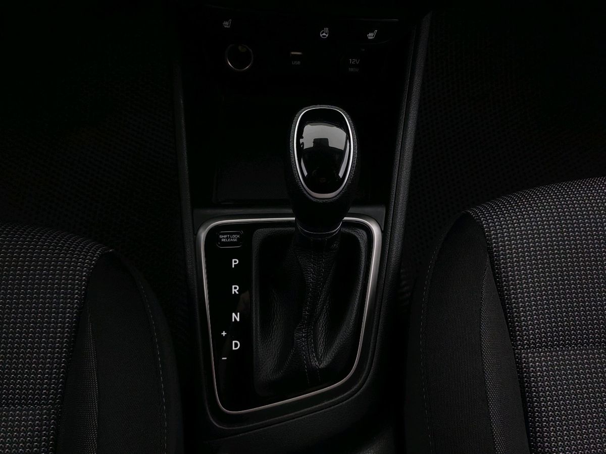 Hyundai Solaris Специальная Серия "10 лет" + Comfort 2021 г.в., 65 438 км.