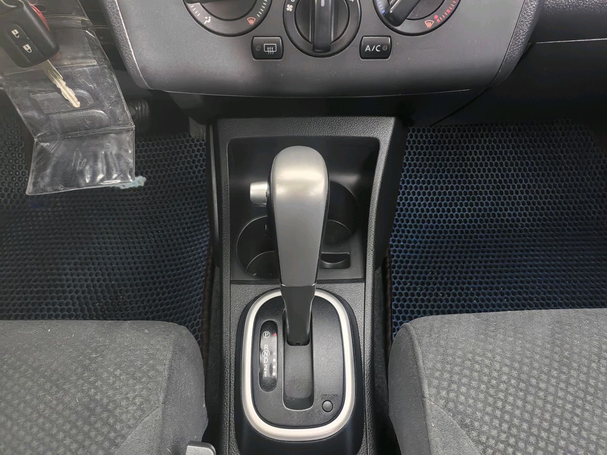 Nissan Tiida Elegance 2012 г.в., 256 461 км.