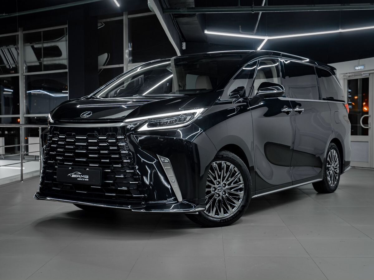 Lexus LM