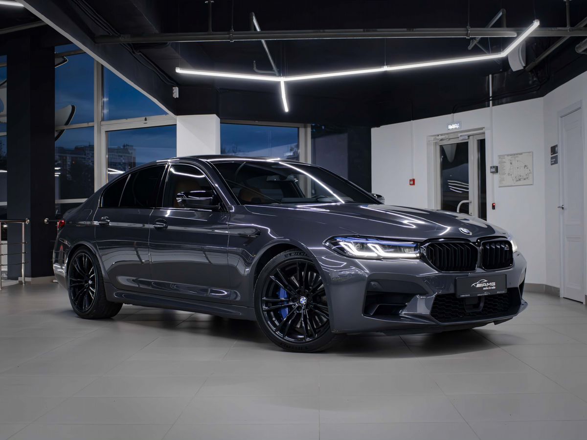BMW M5 фото 3
