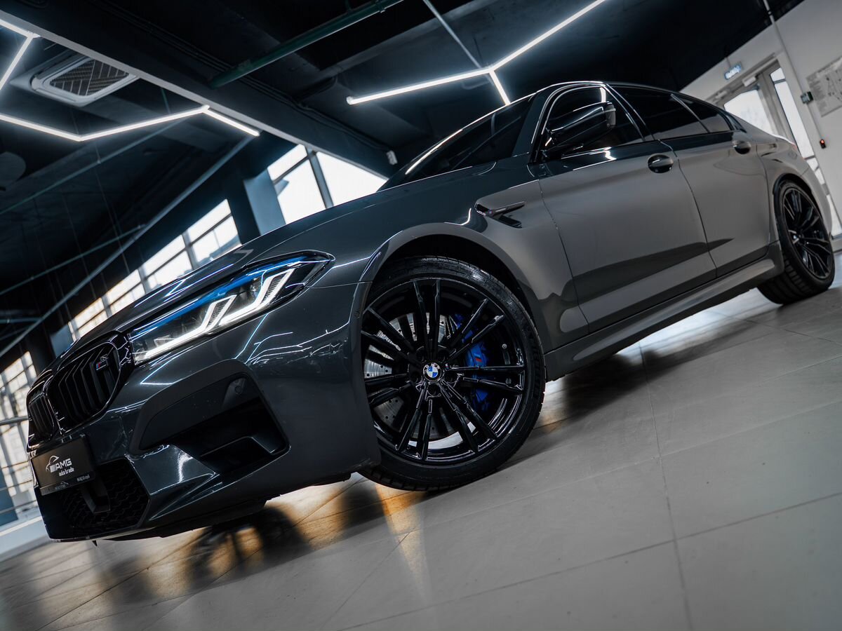 BMW M5 фото 5