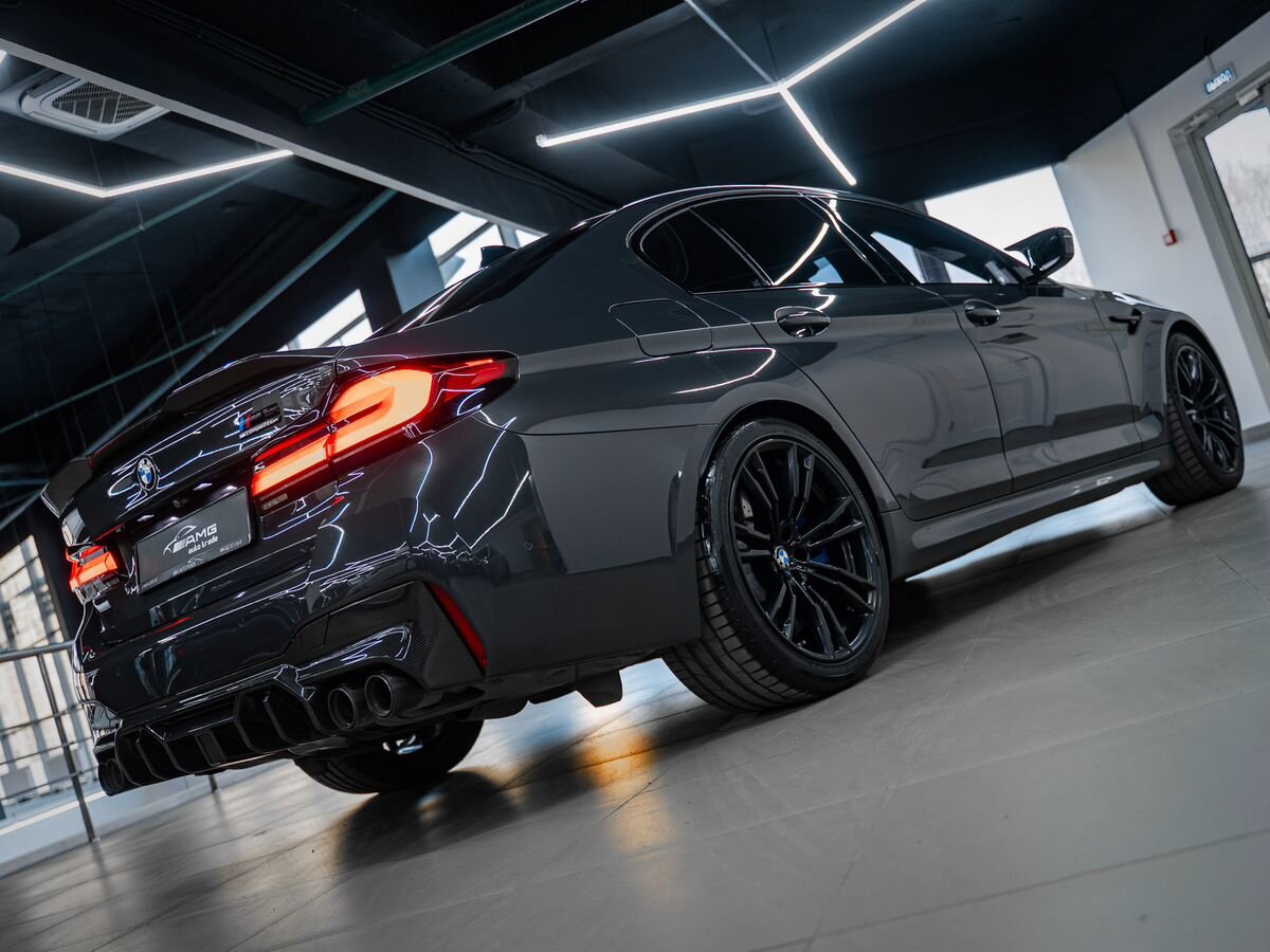 BMW M5 фото 7