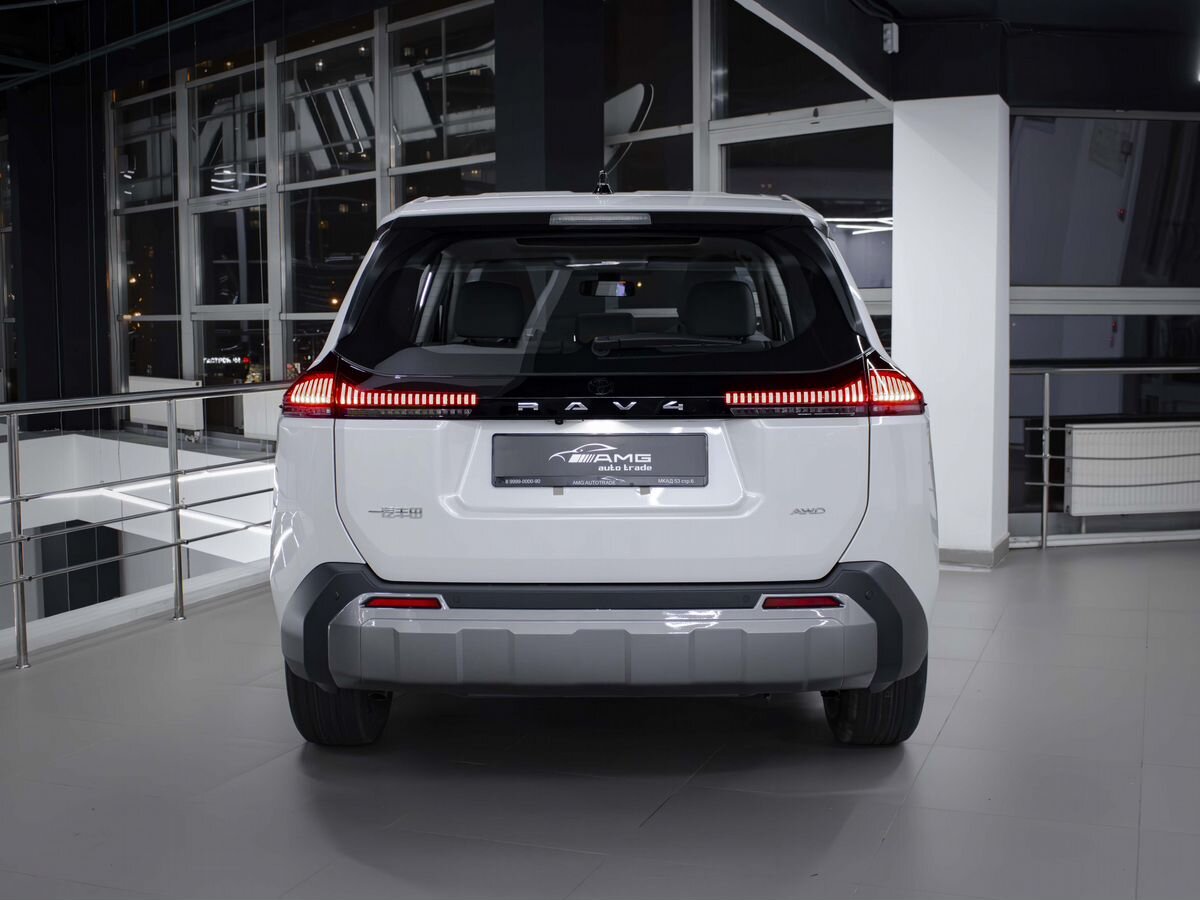 Toyota RAV4 фото 4