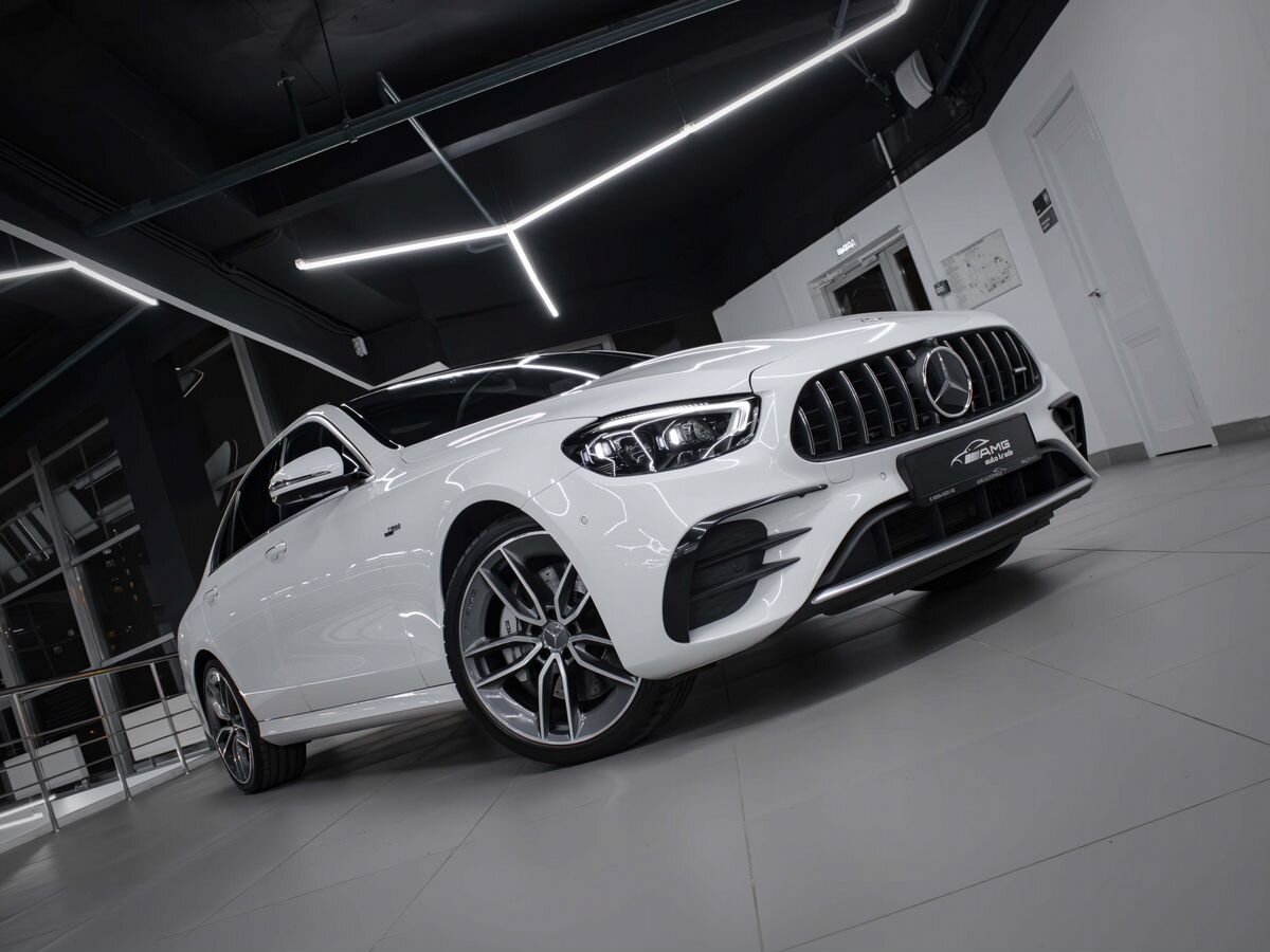 Mercedes-Benz E-Класс AMG фото 7