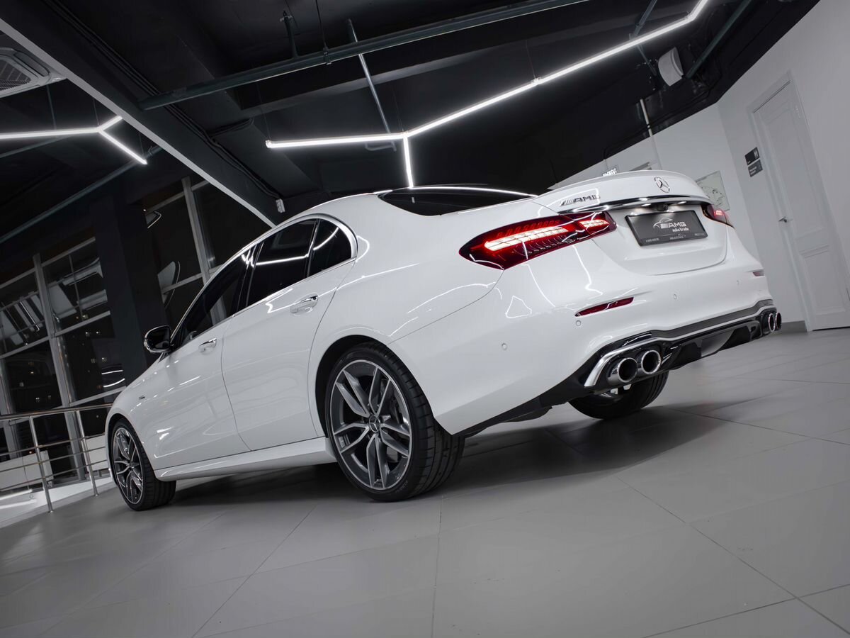 Mercedes-Benz E-Класс AMG фото 6