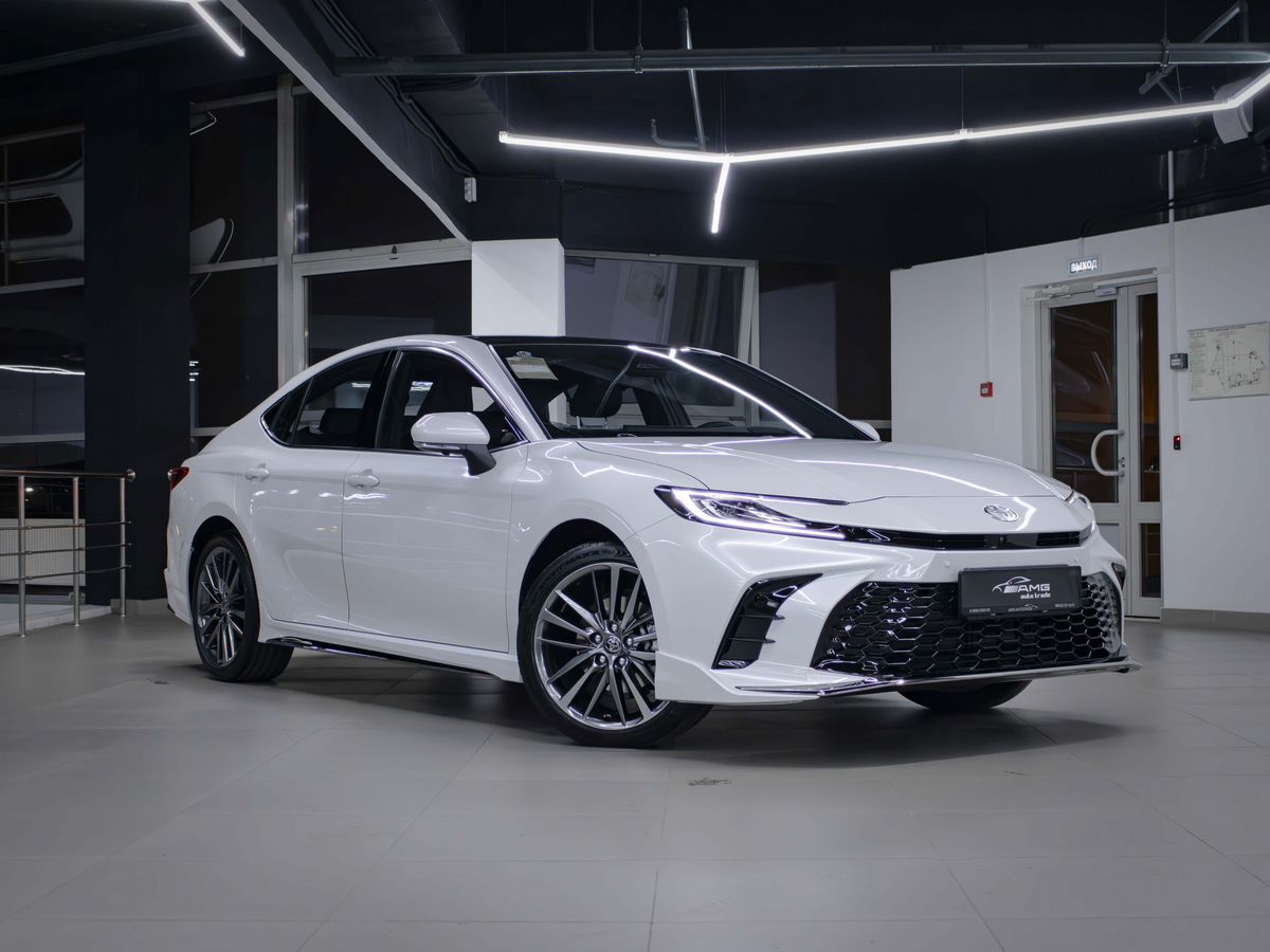 Toyota Camry фото 3