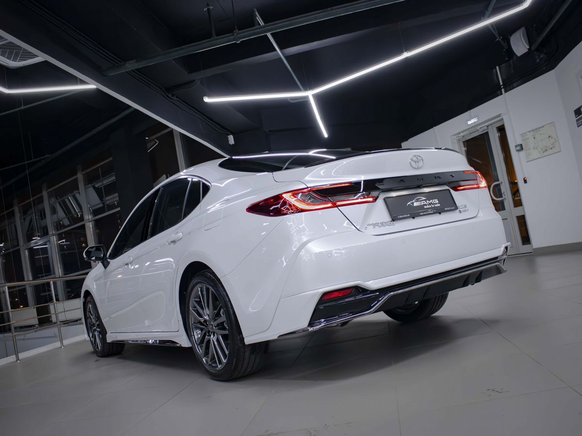 Toyota Camry фото 5