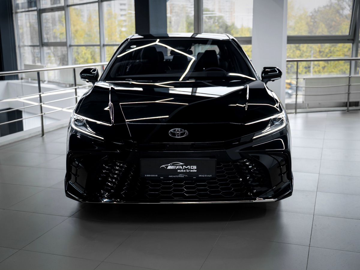 Toyota Camry фото 2