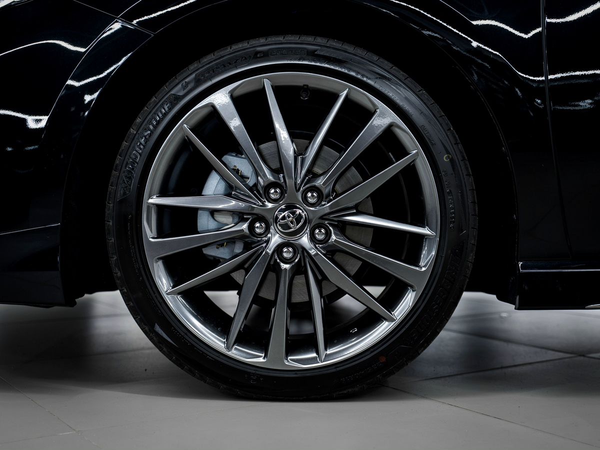 Toyota Camry фото 5