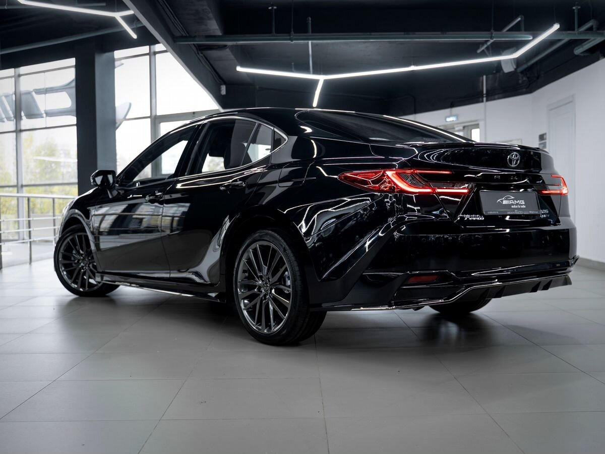 Toyota Camry фото 7