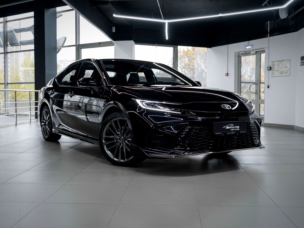 Toyota Camry фото 3