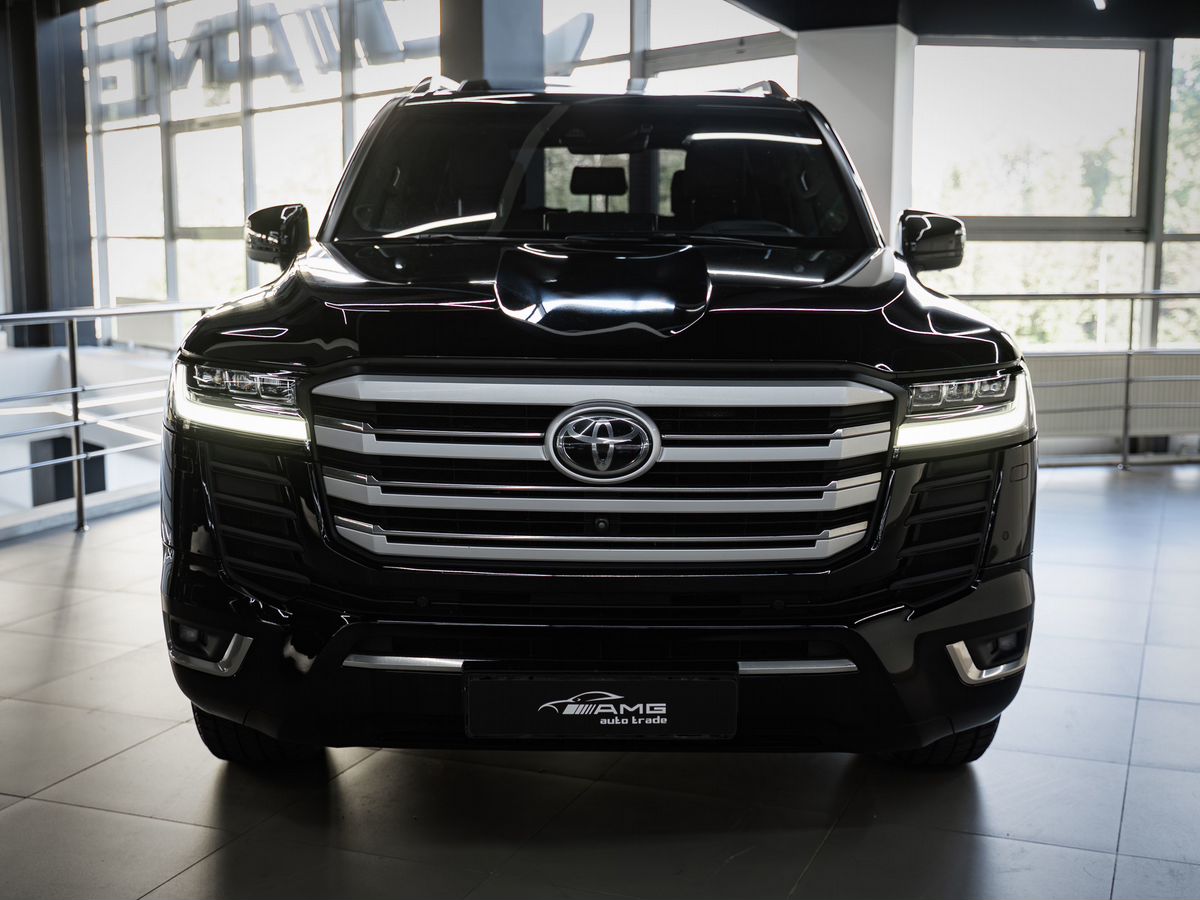 Toyota Land Cruiser фото 2