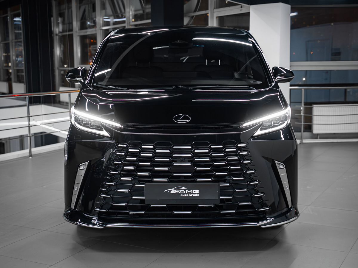 Lexus LM фото 2