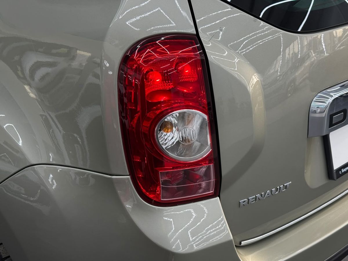 Renault Duster I 2.0 AT (135 л.с.) 2012 — фото 3
