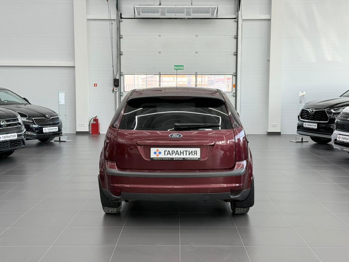Ford Focus II 1.6 MT (100 л.с.) 2006 — фото 3