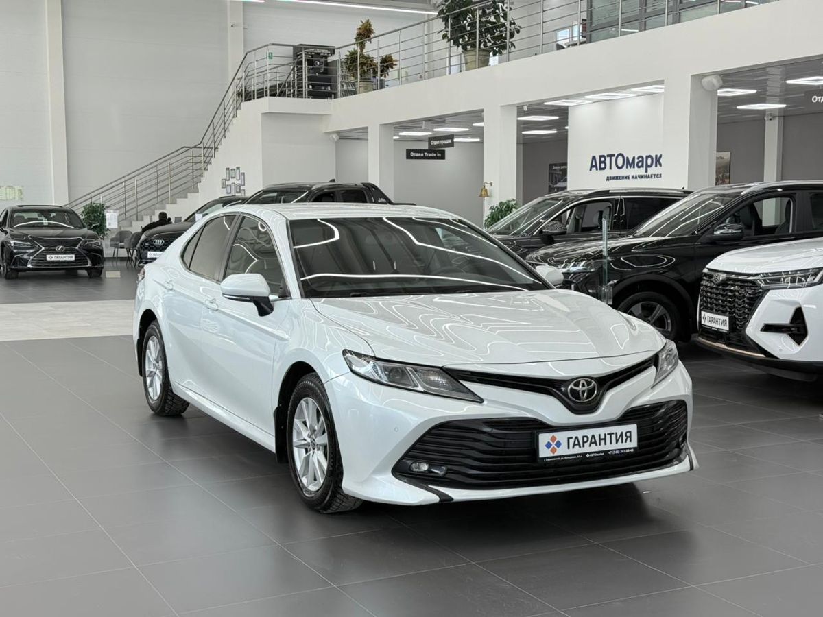 Toyota Camry VIII (XV70) 2.0 AT (150 л.с.) 2020