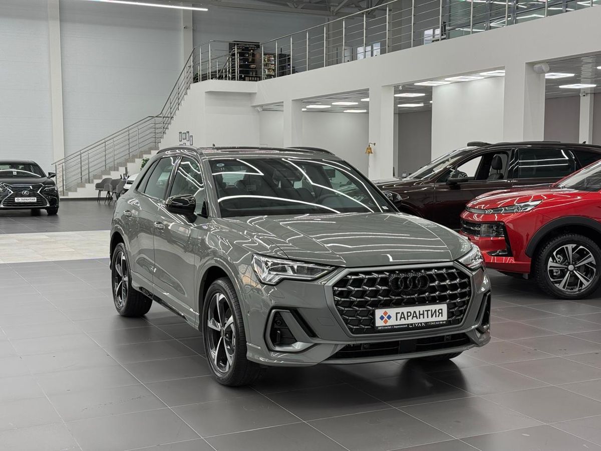 Audi Q3 II (F3) 45 TFSI 2.0 AMT (220 л.с.) 4WD 45 TFSI Fashionable dynamic 2025