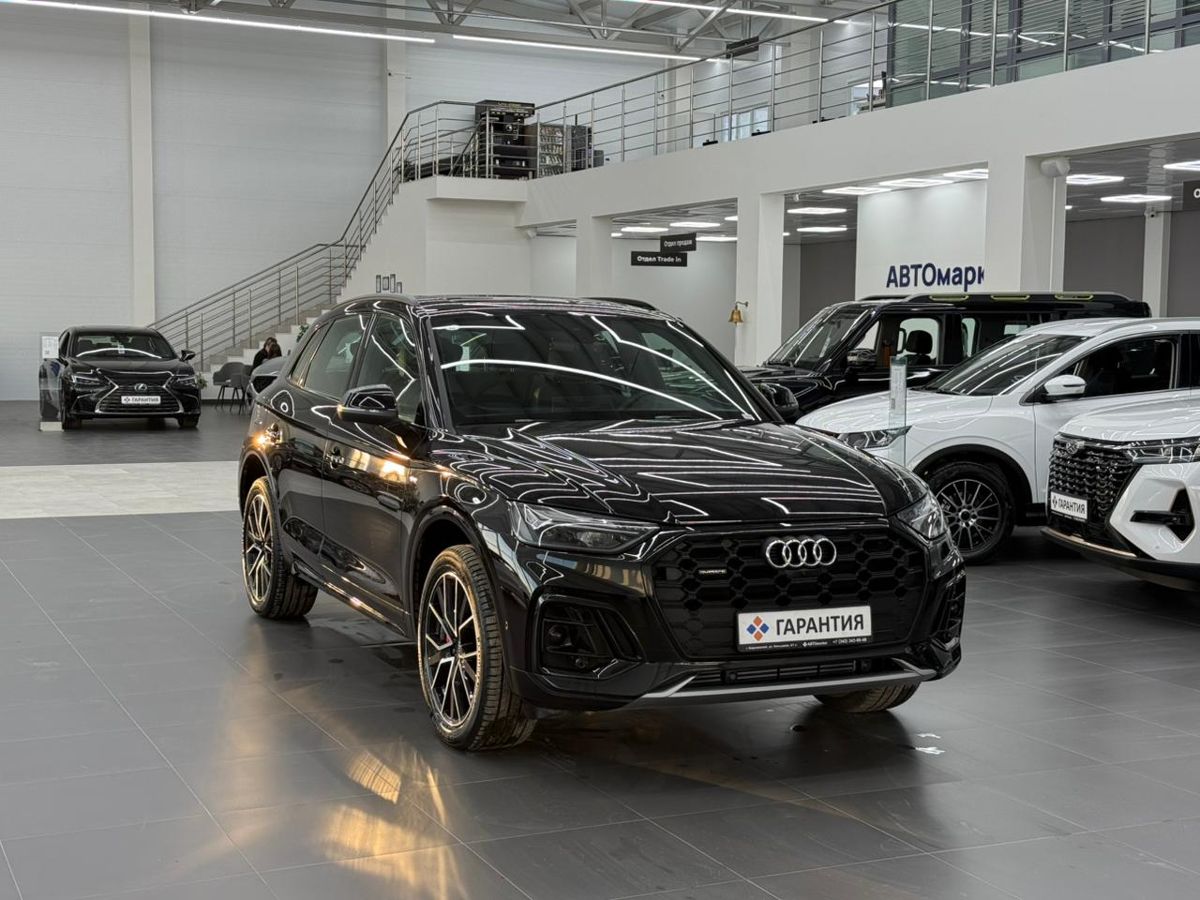 Audi Q5 II (FY) Рестайлинг L 45 TFSI 2.0 AMT (245 л.с.) 4WD 2025