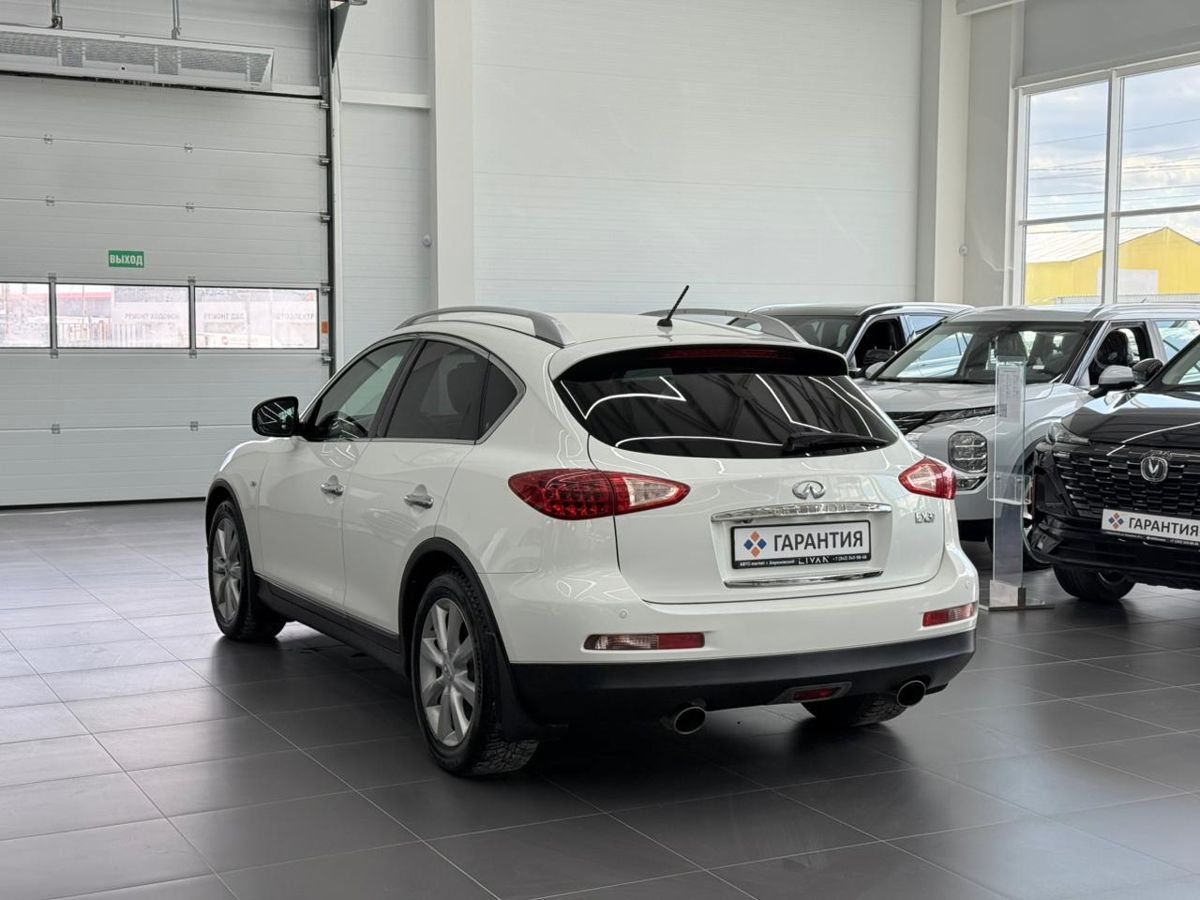 Infiniti EX I (J50) EX37 3.7 AT (330 л.с.) 4WD 2010 — фото 2