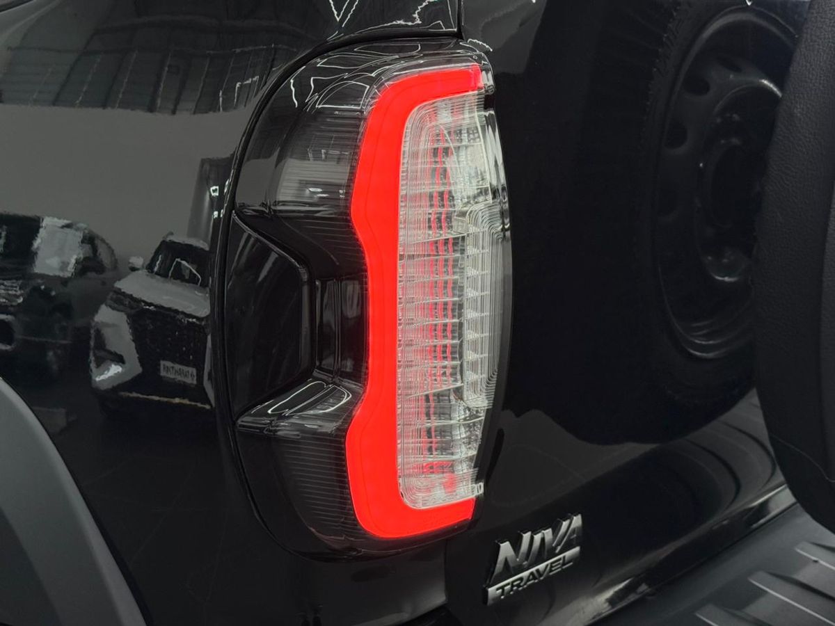 Lada (ВАЗ) Niva Travel I 1.7 MT (80 л.с.) 4WD 2023 — фото 3