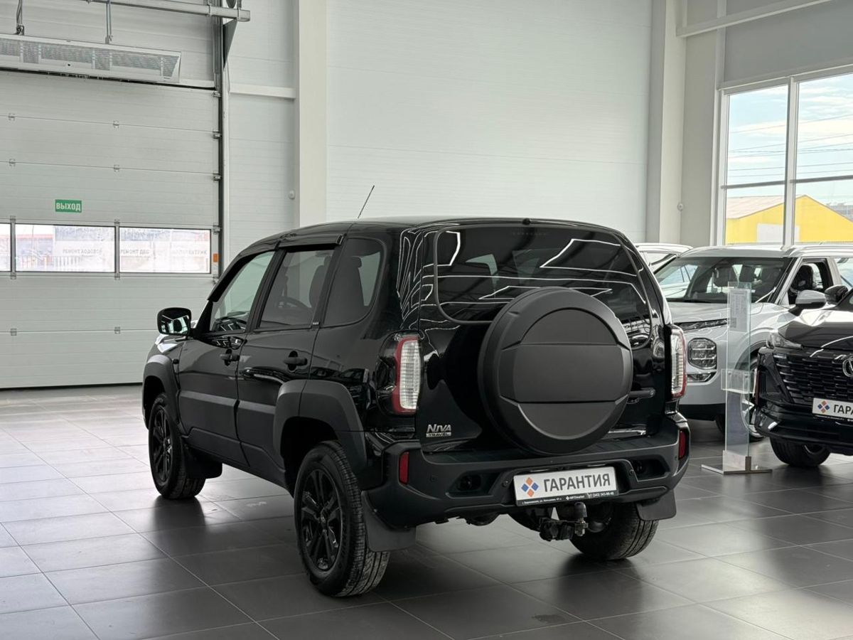 Lada (ВАЗ) Niva Travel I 1.7 MT (80 л.с.) 4WD 2023 — фото 2