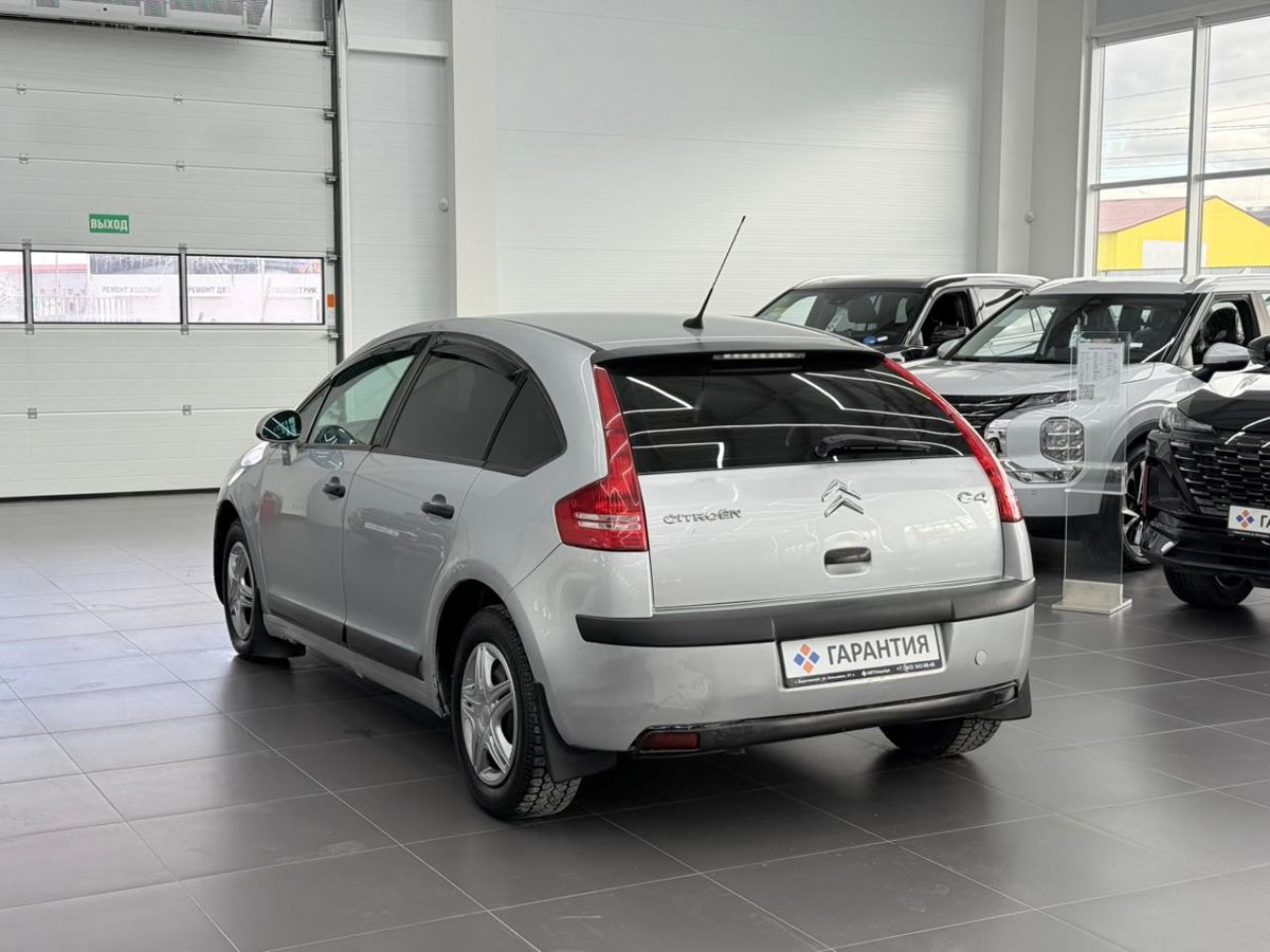 Citroen C4 I 1.6 AT (109 л.с.) 2005 — фото 2