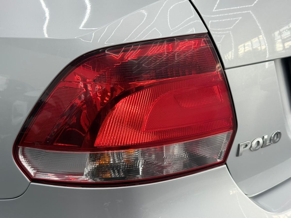 Volkswagen Polo V 1.6 MT (105 л.с.) 2013 — фото 3