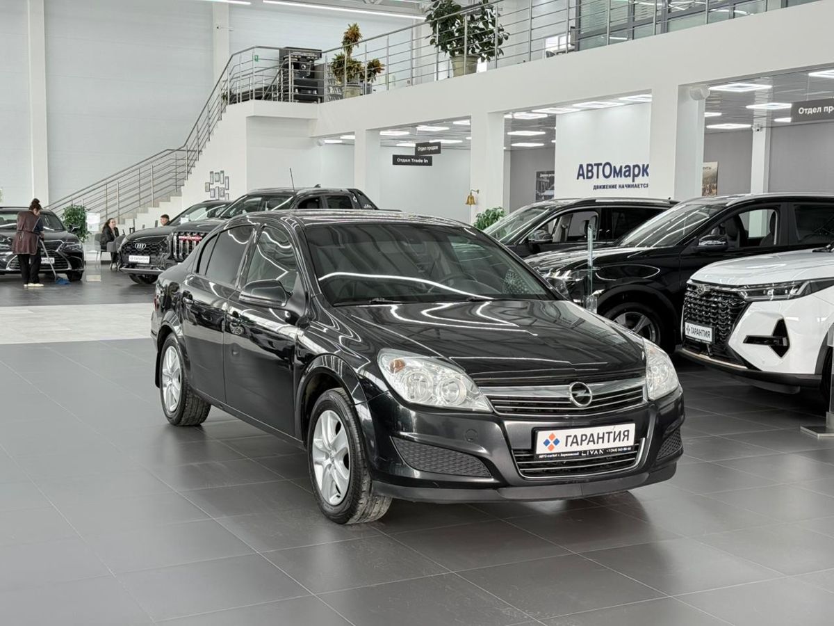 Opel Astra H Рестайлинг 1.8 AT (140 л.с.) 2013