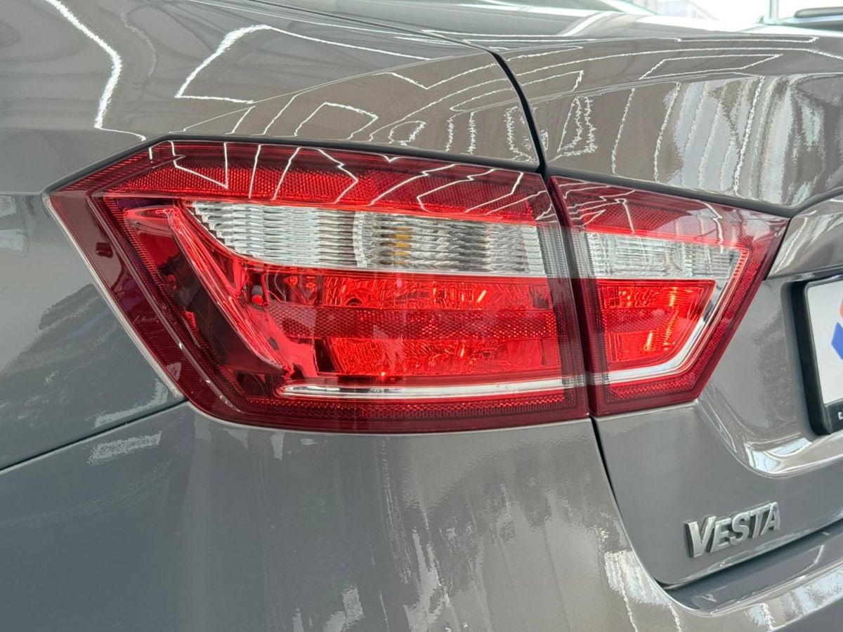Lada (ВАЗ) Vesta I 1.6 MT (106 л.с.) Classic (2018-2019) 2019 — фото 3