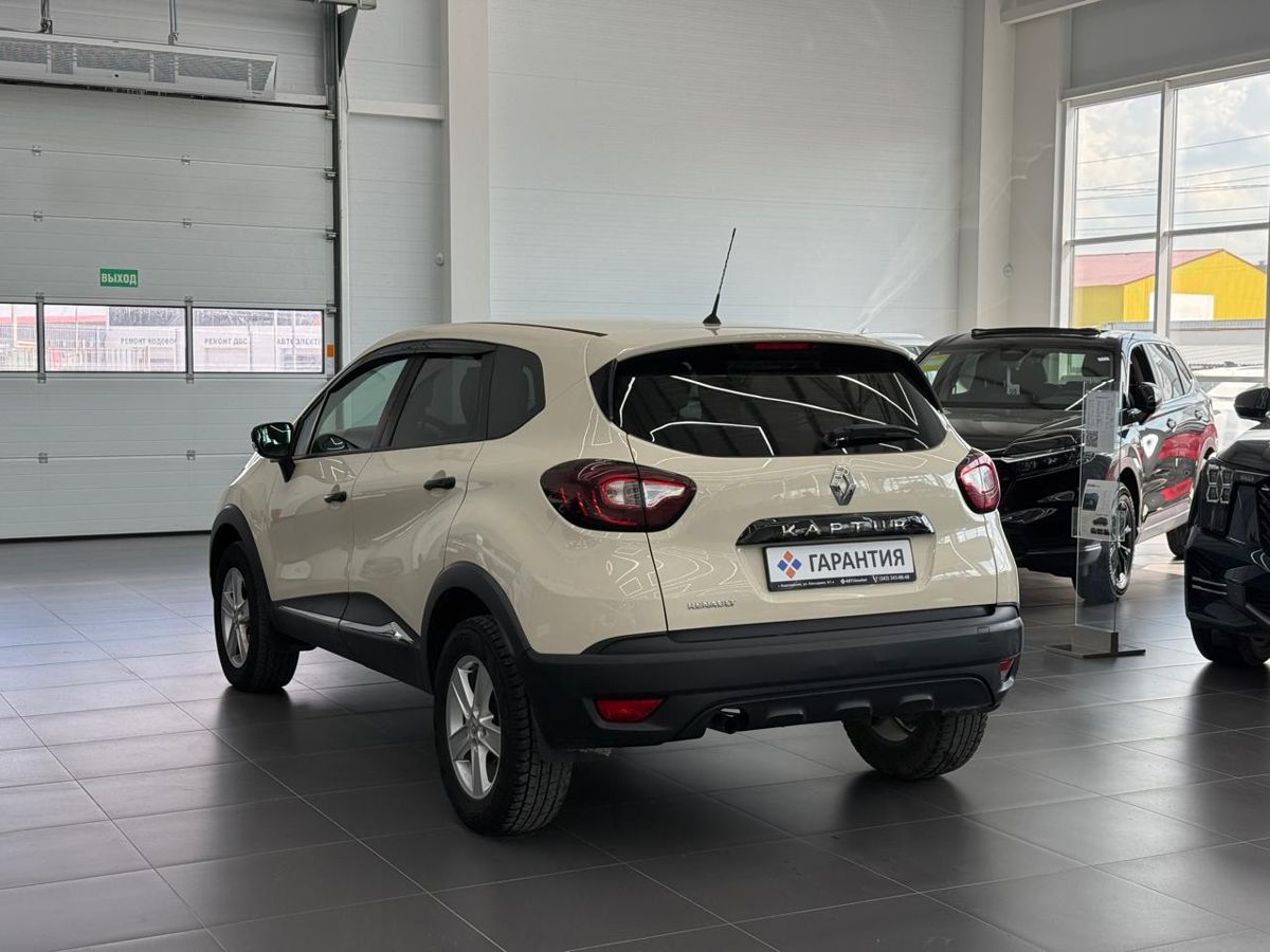 Renault Kaptur I 1.6 CVT (114 л.с.) Drive 2019 — фото 2