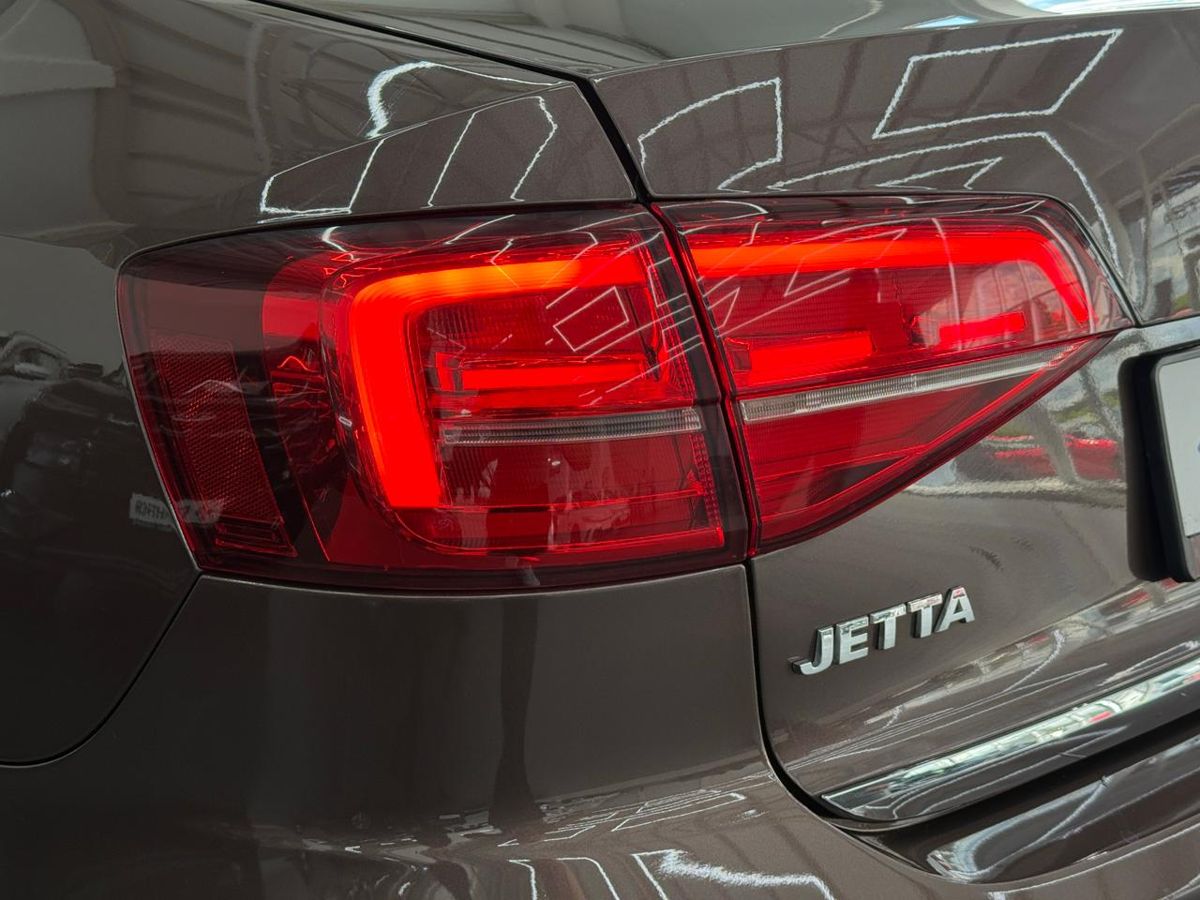 Volkswagen Jetta VI Рестайлинг 1.6 AT (110 л.с.) Allstar 2016 — фото 3