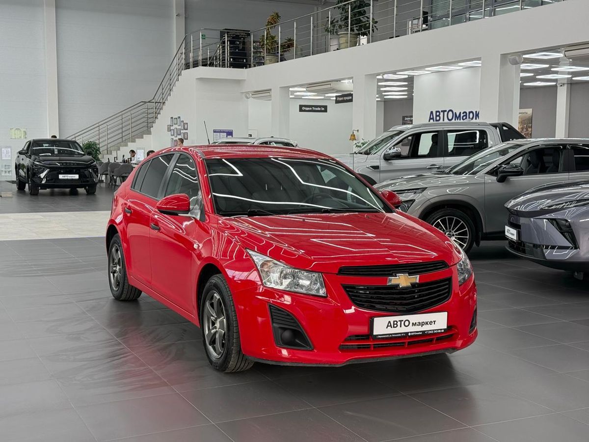 Chevrolet Cruze I 1.6 MT (109 л.с.) 2012