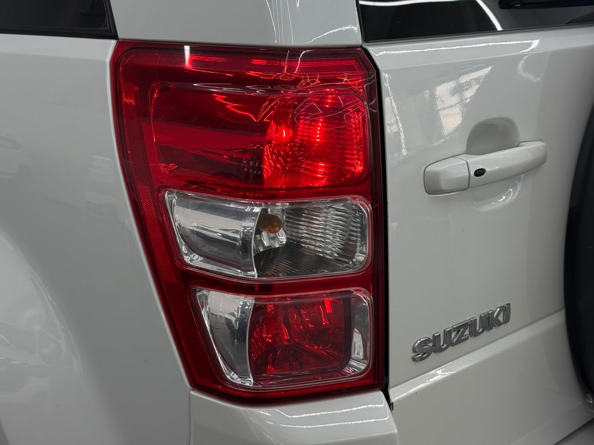 Suzuki Grand Vitara II Рестайлинг 2.4 AT (169 л.с.) 4WD JLX-E 2011 — фото 3