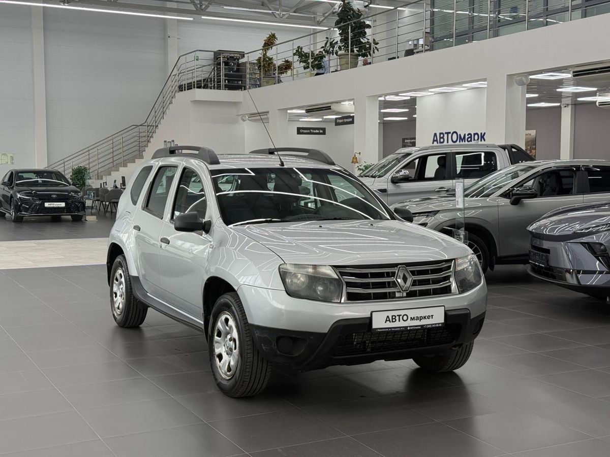 Renault Duster I 2.0 MT (135 л.с.) 4WD 2014