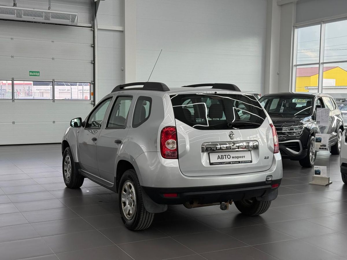Renault Duster I 2.0 MT (135 л.с.) 4WD 2014 — фото 2