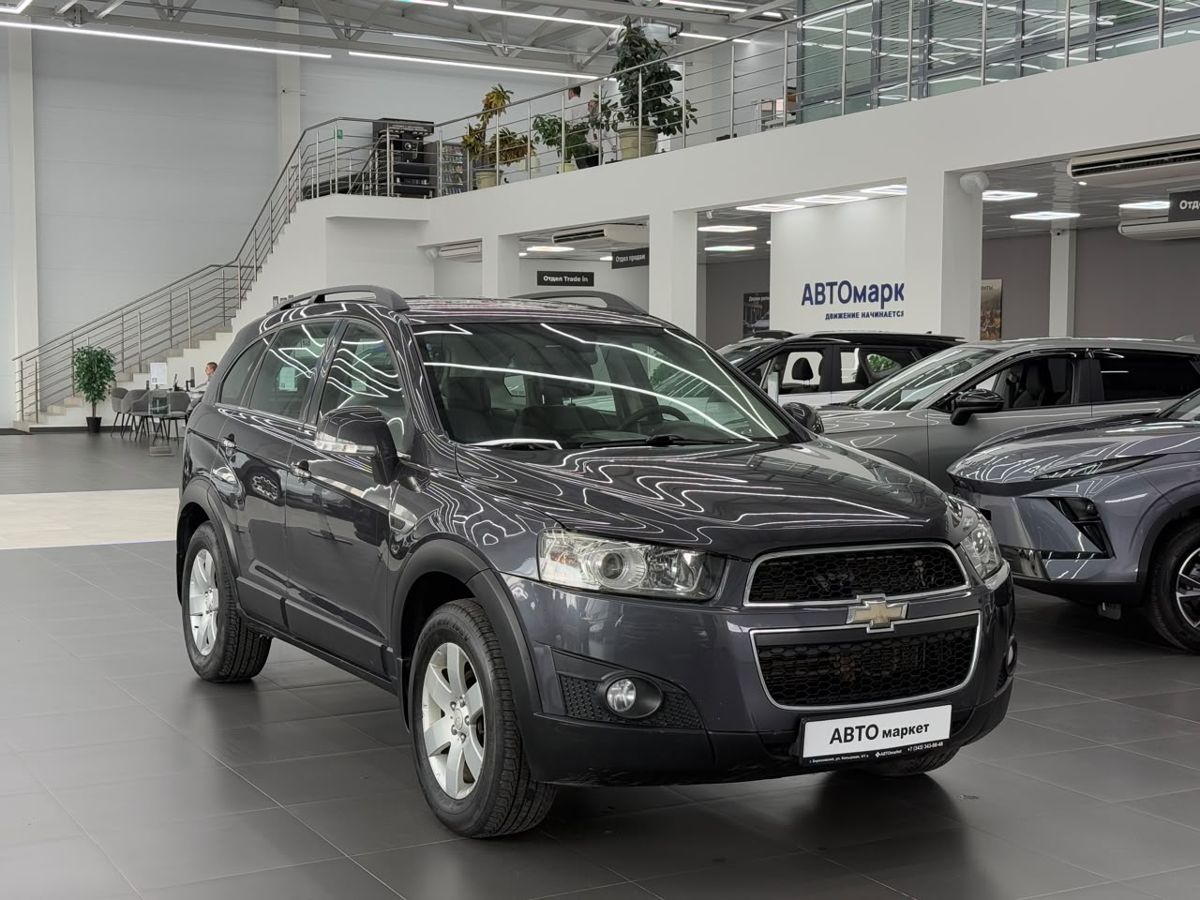 Chevrolet Captiva I Рестайлинг 2.4 MT (167 л.с.) 4WD LT 5 мест 2013