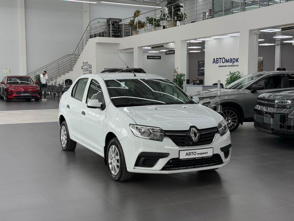 Renault Logan II Рестайлинг 1.6 MT (82 л.с.) Drive 2021