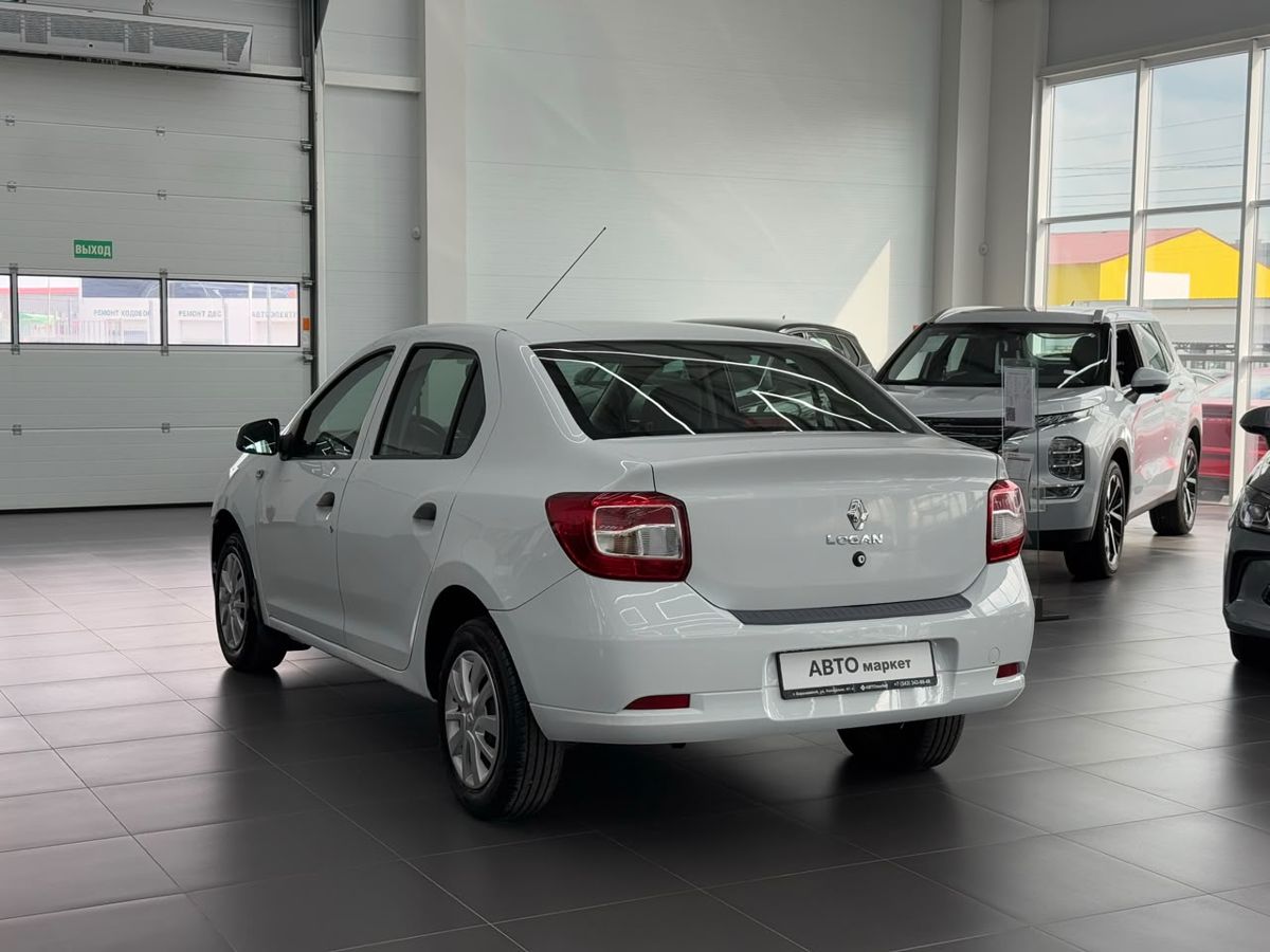 Renault Logan II Рестайлинг 1.6 MT (82 л.с.) Drive 2021 — фото 2